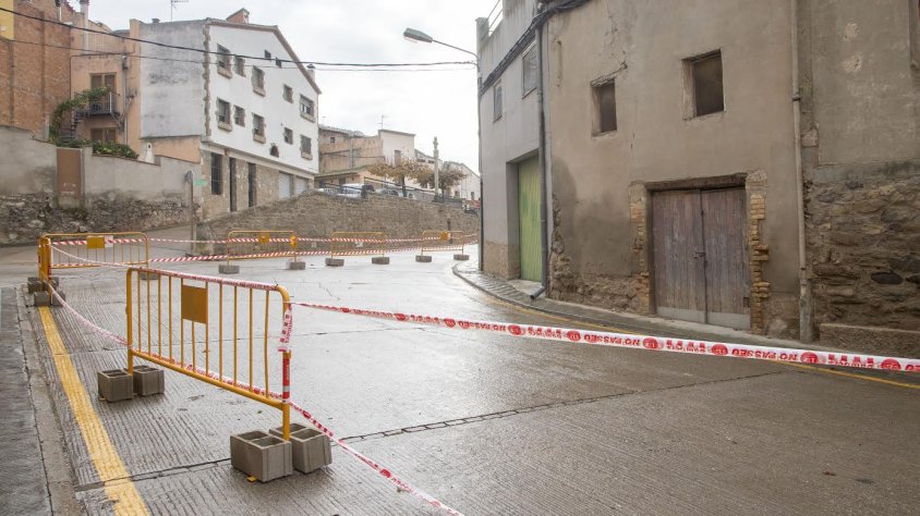 Imatge de les tanques instal·lades pels Bombers