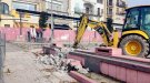 Tàrrega inicia l’enderroc de la font de la plaça de les Nacions sense Estat