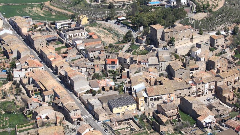 El poble de Claravalls, al terme de Tàrrega