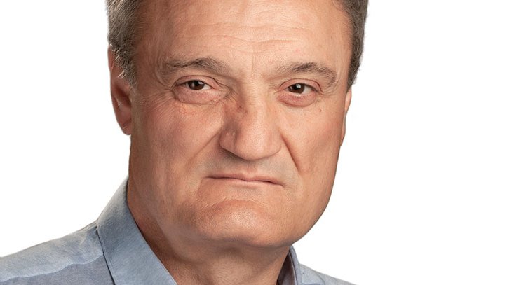 "Dimitiria abans de fer el contrari del promès"