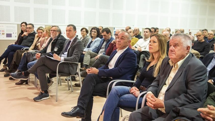 Alguns dels assistents a la jornada, entre els quals hi havia el conseller d'Agricultura