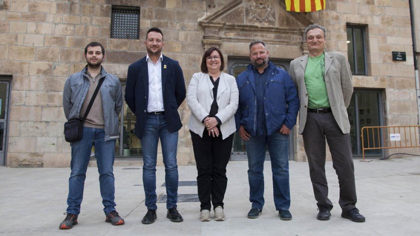 Els alcaldables de partits amb representació: Esqué (CUP), Amenós (ER C), Perelló (JxTàrrega), Caro (PSC) i Cucurull (Tàrrega En Comú)