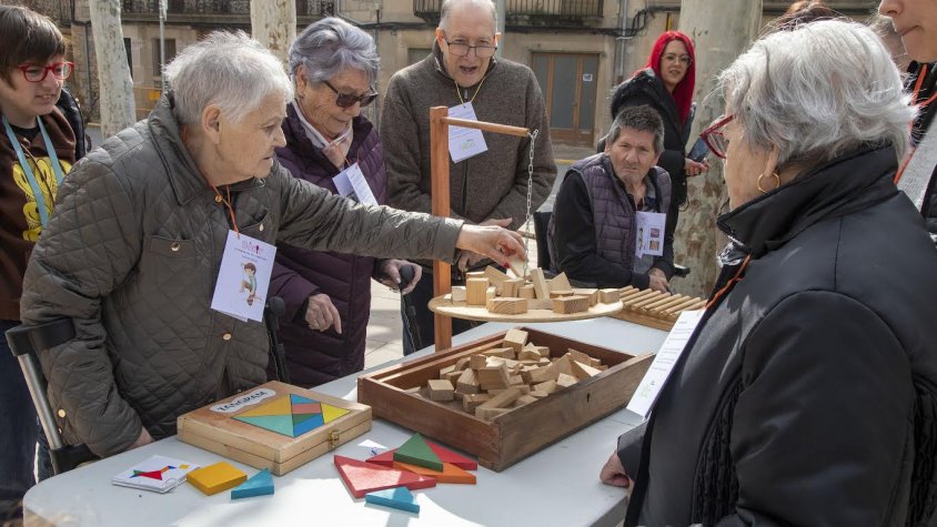 Un dels jocs habilitats a la plaça Major