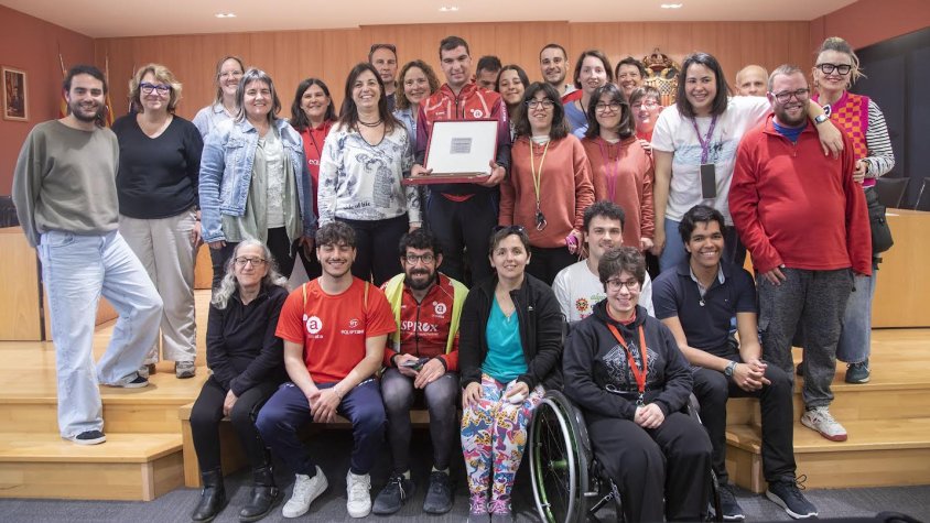 Foto de família de l'acte de reconeixement