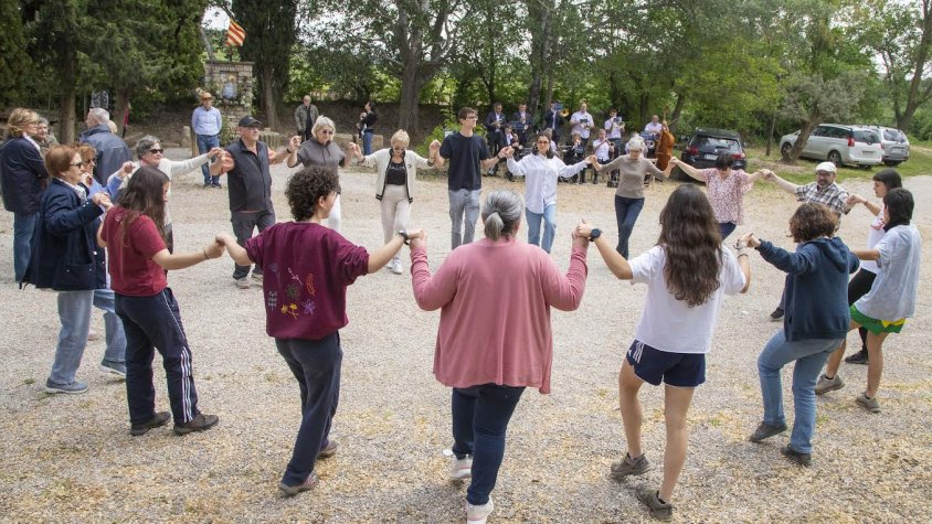 Sardanes amb la Bellpuig Cobla