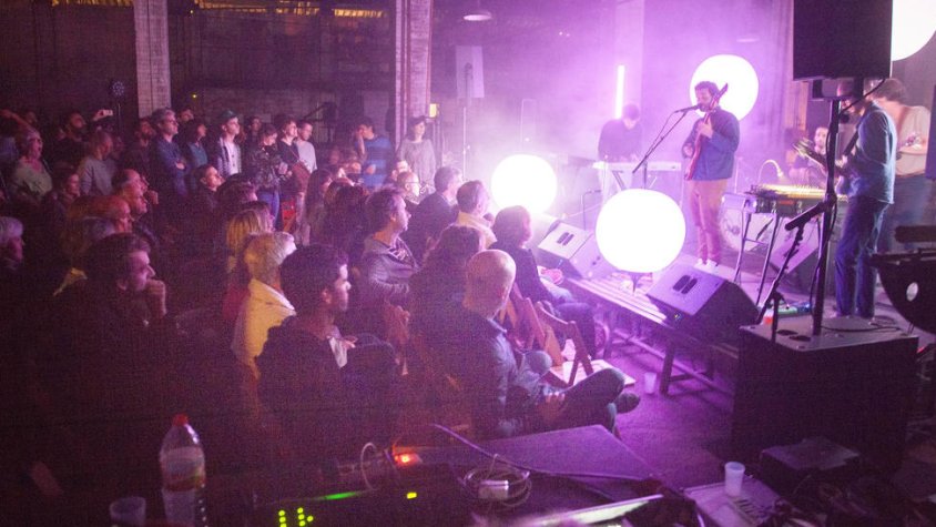 El Petit de Cal Eril va fer les delícies del públic al primer concert de gira del nou treball