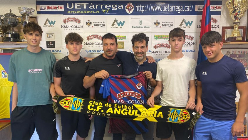 Els presidents dels dos clubs, Àlex Dalghi de l'Angulària i Andreu Llanes del Tàrrega