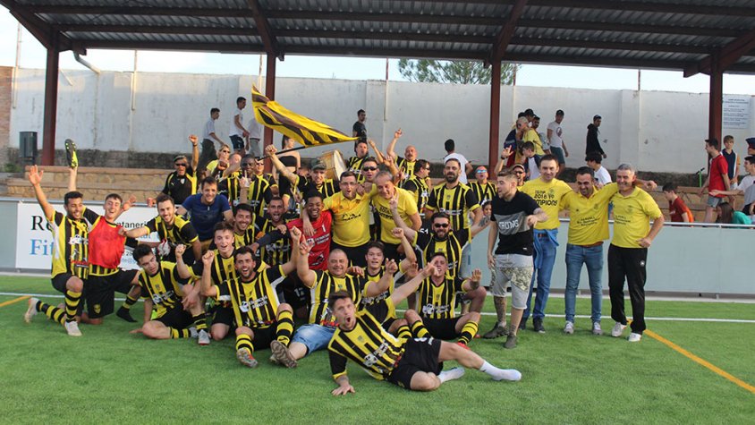 El quadre anglesolí celebrant aquesta nova victòria