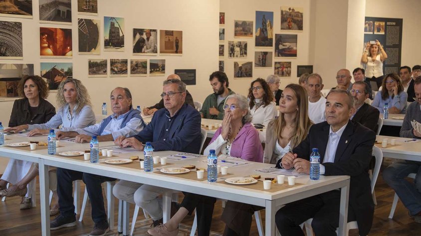 Presentació amb la simulació d'un tast