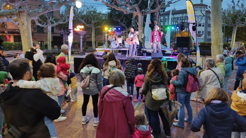 Festa del Correllengua a la plaça del Carme