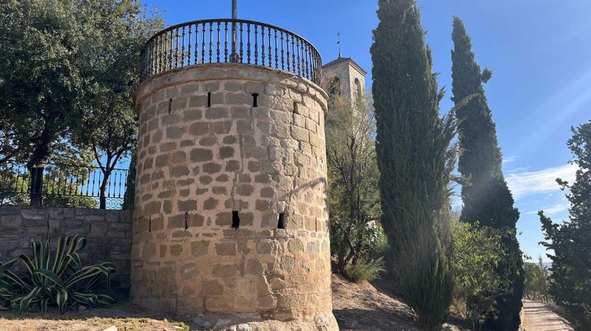 Imatge de l'estat actual dels torricons de Sant Eloi que es restauraran pròximament