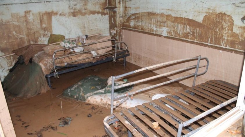 Estat en el qual va quedar una de les habitacions de la residència