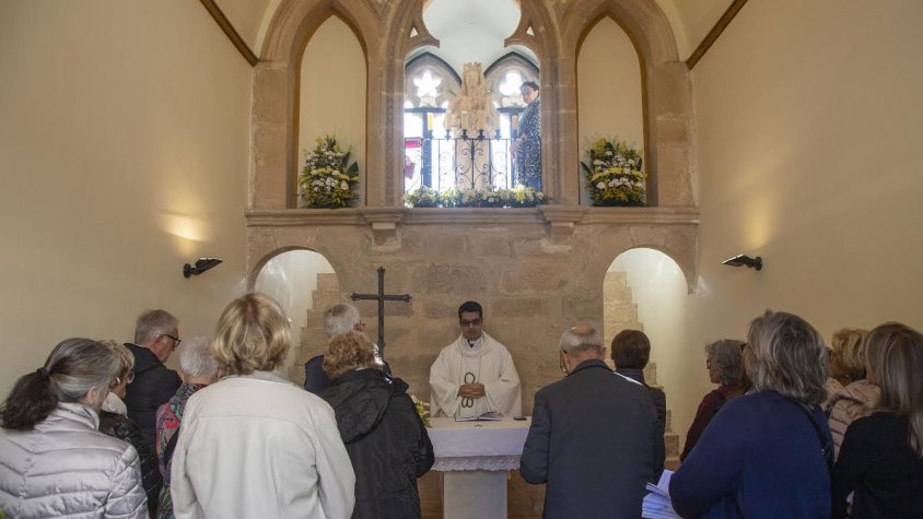 L'acte va començar amb una missa