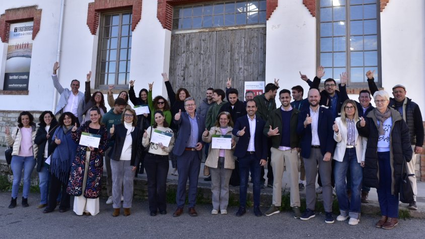 Foto de família després de l'entrega de diplomes