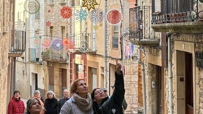 Ciutadilla s’ha omplert de color gràcies a l’associació de dones