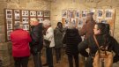 Una exposició de 180 fotos inèdites i objectes rescata la vida quotidiana de la Guàrdia d’Urgell del segle passat