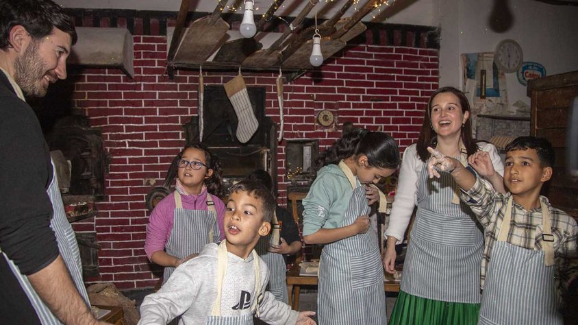 Un moment del taller 'L'arbre dels desitjos'