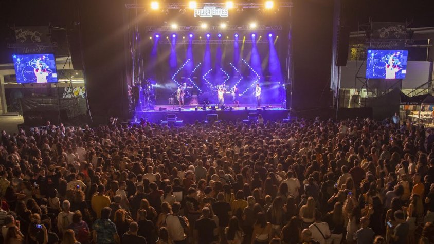 Actuació de Buhos en l'edició del 2025