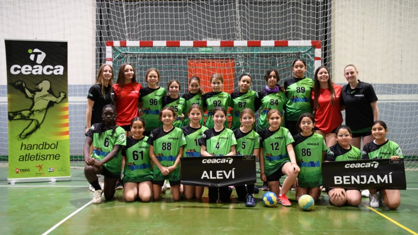 Foto de grup dels conjunts de l'escola (Aleví i Benjamí)