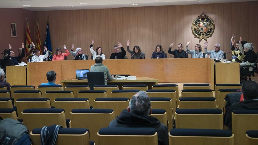 Moció de Rodalies aprovada amb els vots a favor de CUP, Junts i ERC i l'abstenció del PSC