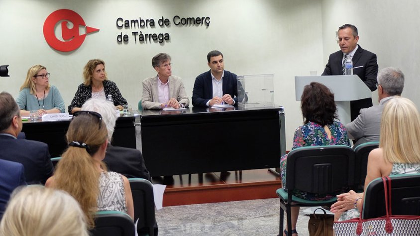 Carles Giribet durant el parlament que va oferir en presentar la seva candidatura