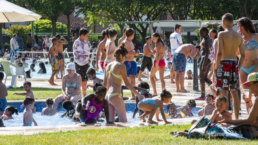 Les piscines de Tàrrega durant el cap de setmana passat, quan l'accés era gratuït per combatre l'onada de calor