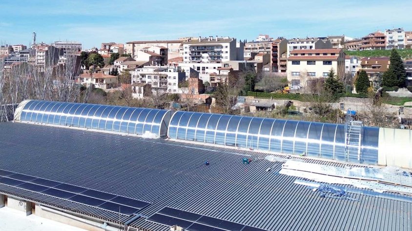 Treballs de renovació de la coberta del Pavelló, avui dilluns