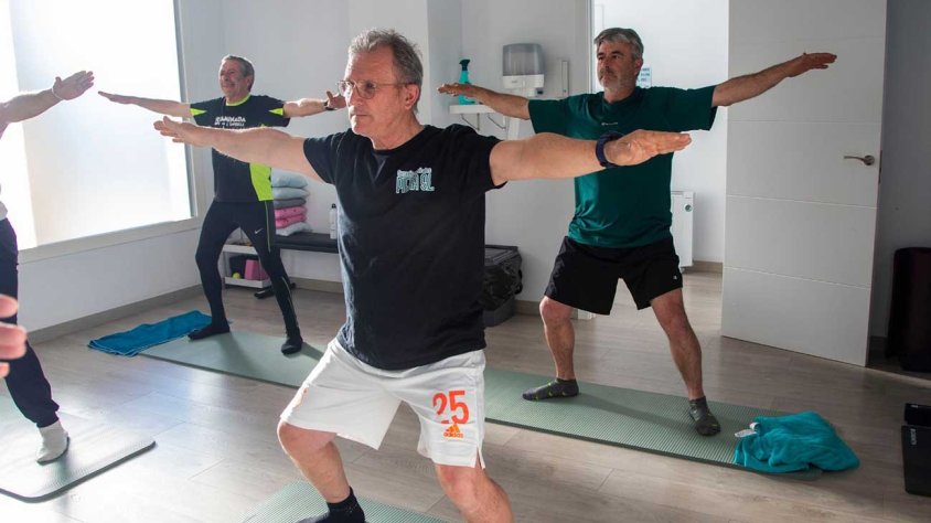 Una de les sessions de pilates amb els pagesos