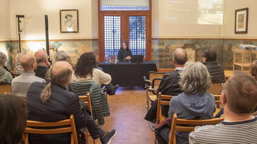 La primera va tenir lloc dijous a càrrec de Júlia Carreras
