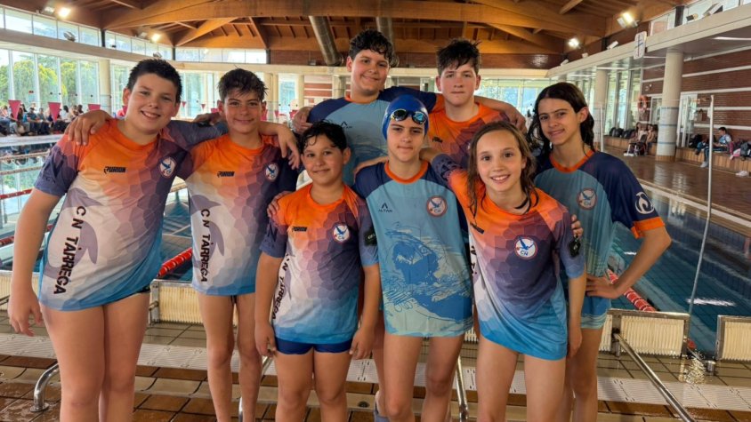 Alguns dels nedadors del club