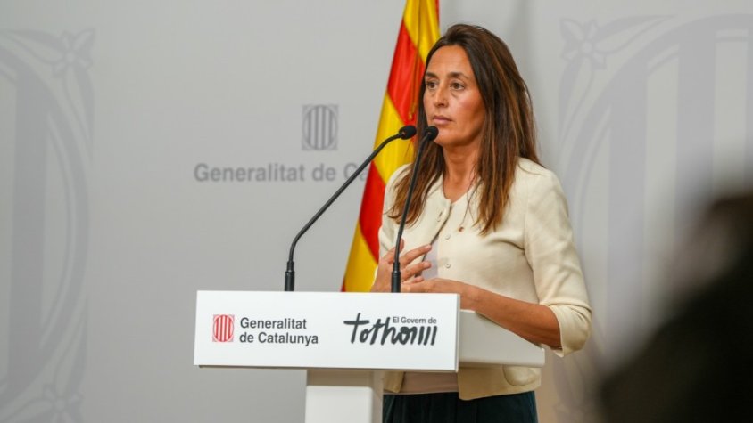 Roda de premsa de la consellera Esther Niubó