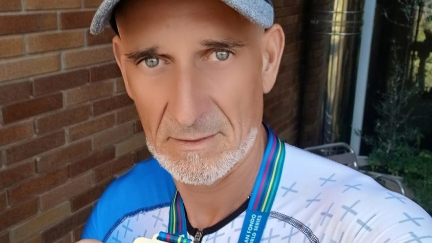 Manel Seco amb la medalla