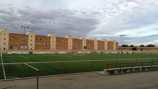 Agramunt subhasta la gespa utilitzada del camp de futbol