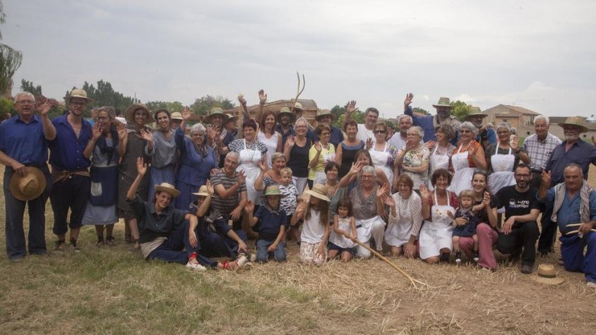 L'equip humà de les festes acomiadant-se en l'última edició celebrada