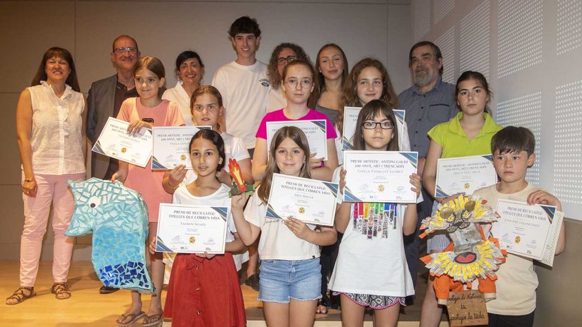 Fotografia dels premiats i les autoritats