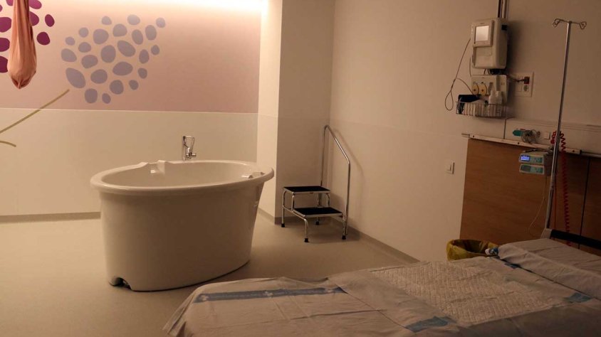 Una habitació amb banyera