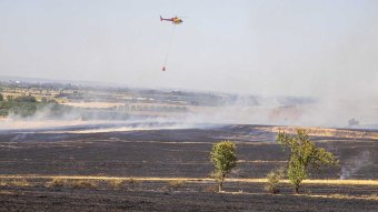 L'incendi entre Claravalls i Santa Maria de Montmagastrell evoluciona favorablement