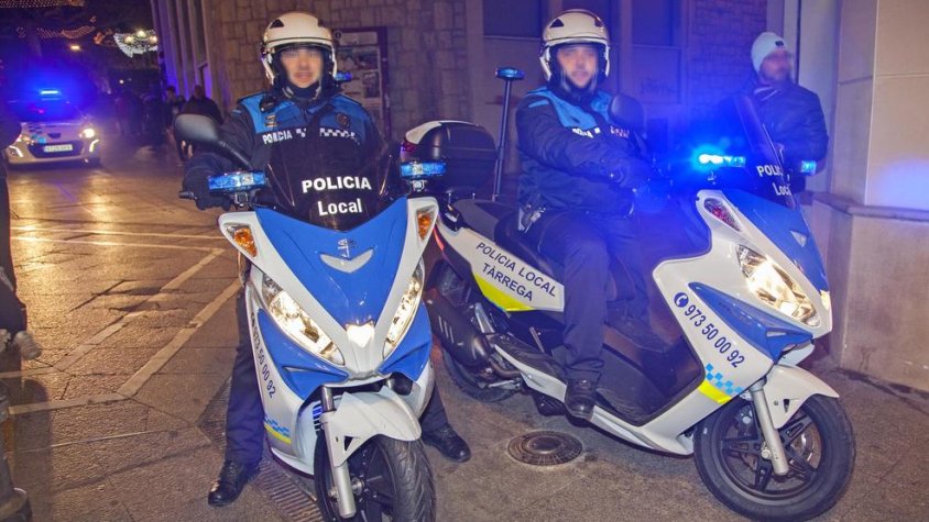 Imatge d'arxiu de policies de Tàrrega en moto